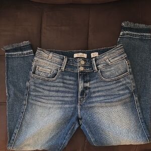 KanCan Distressed Ankle Jeans in Blue